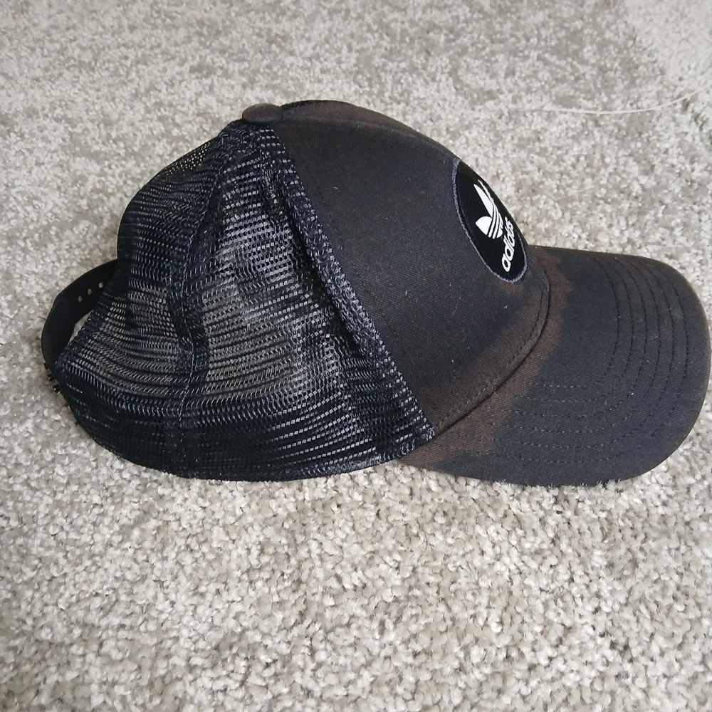 Adidas Originals Black Trefoil Trucker Hat Mesh Snapback Sun Faded RN 90288